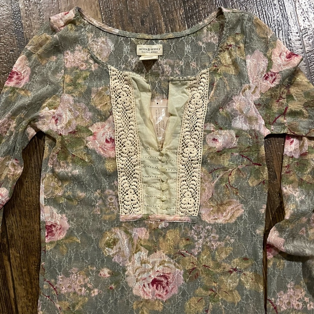 Floral Lace Top